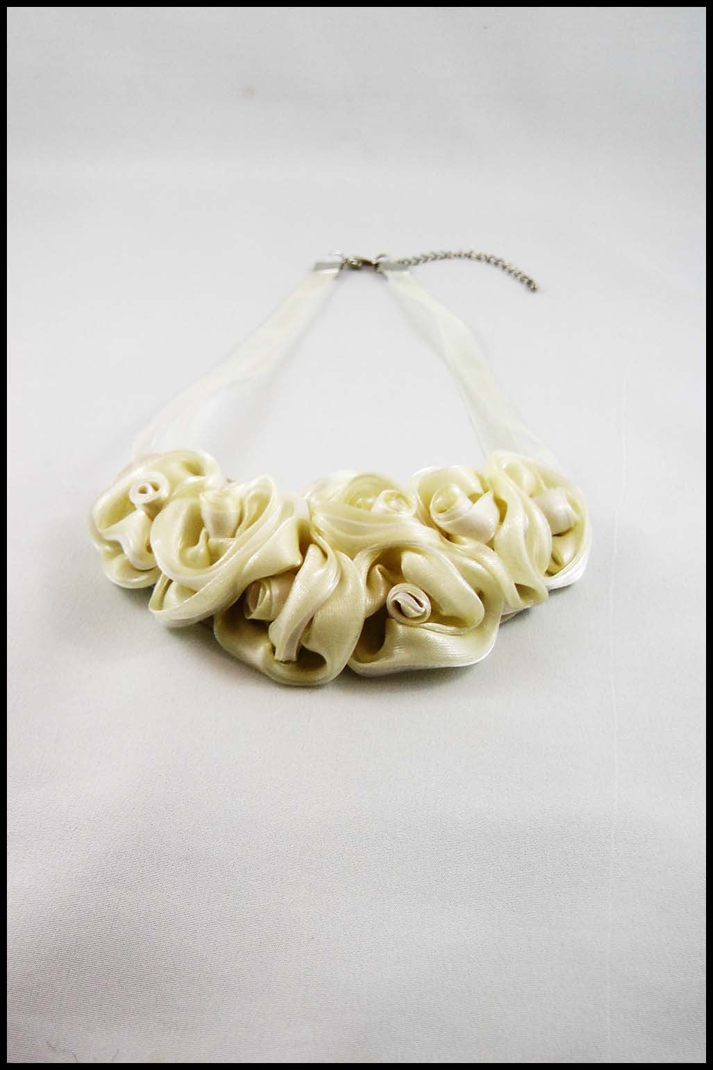 Ribbon Rosebud Choker Necklace