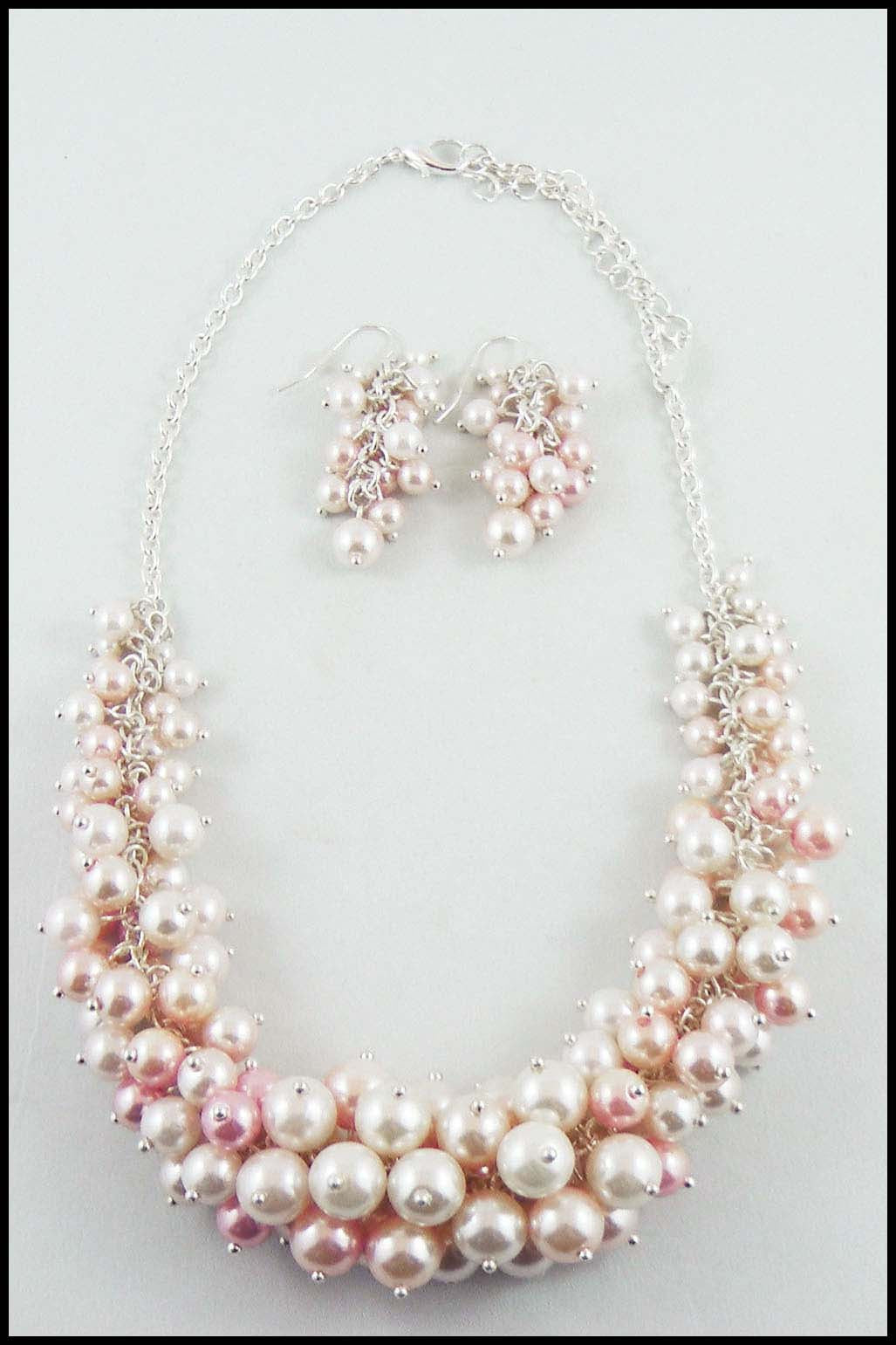 Cluster Imitation Pearl Jewellery Set