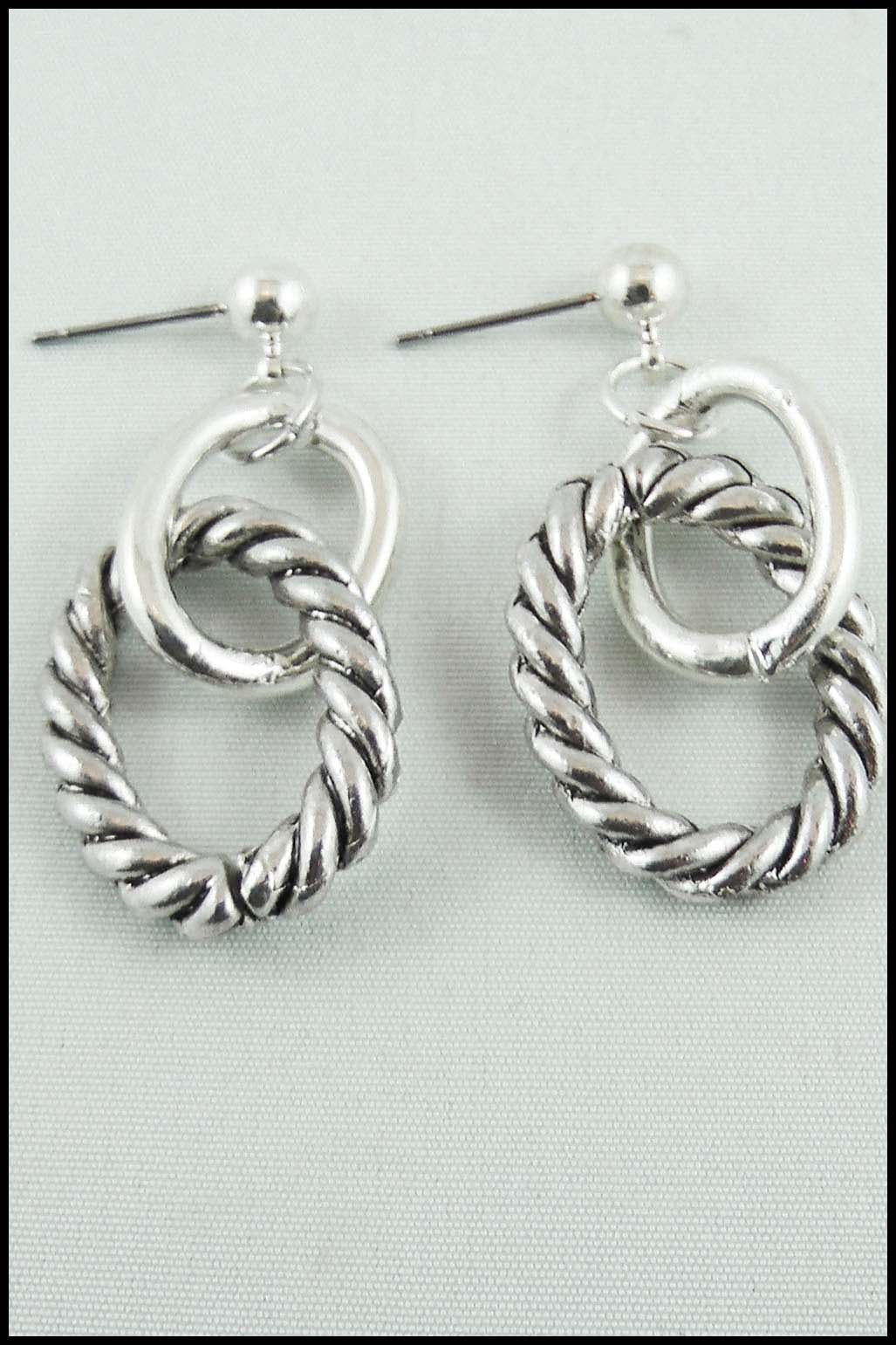 Twist Chain Link Necklace and Earring Set