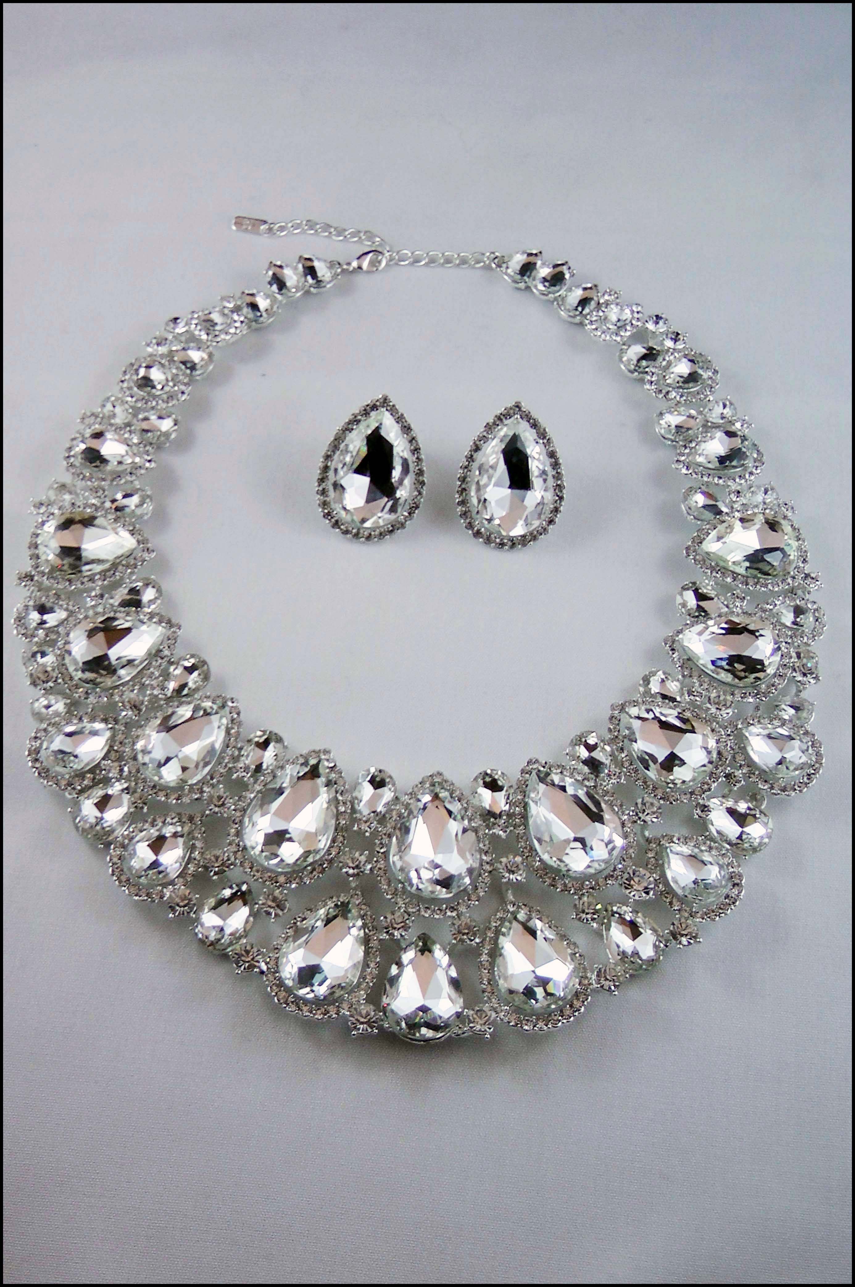 Statement Crystal Collar Necklace Set