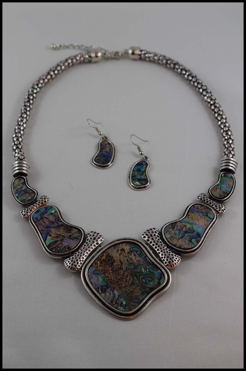 Abalone Mila Necklace Set