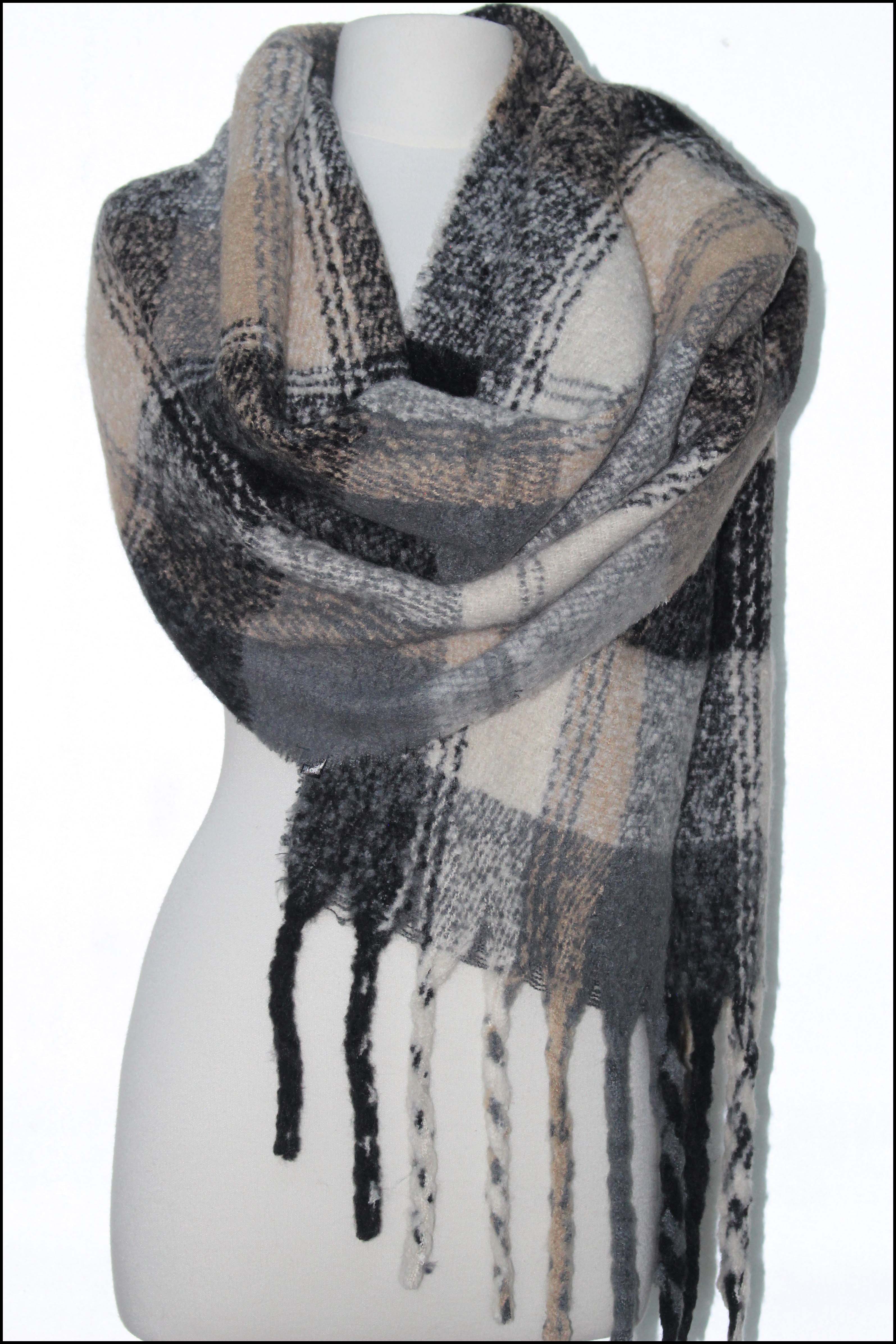 Plaid Patterned Oblong Scarf w/Fringe