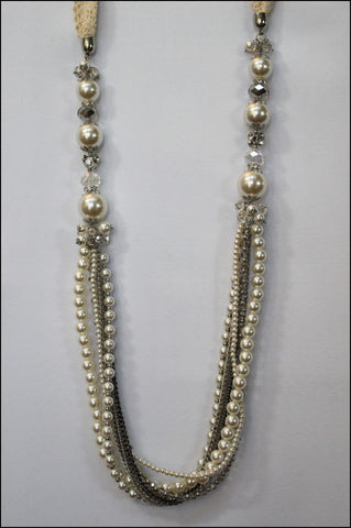 Chain and Imitation Pearl Necklace
