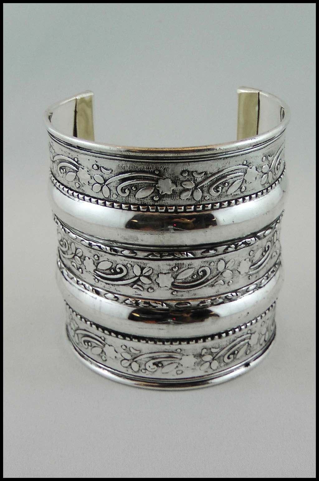 Patterned Metal Arm Cuff
