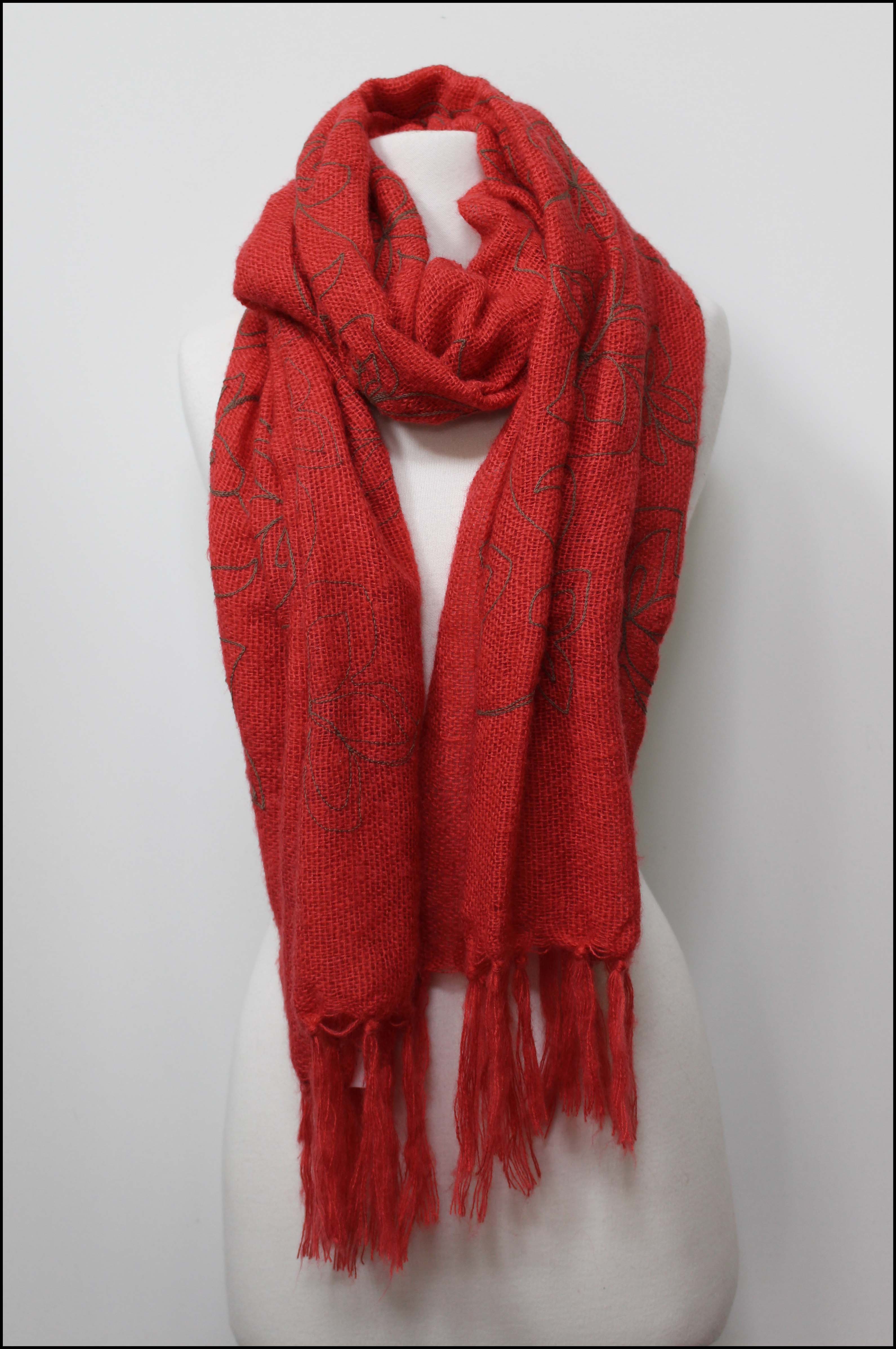 Warm Knit Scarf with Embroidered Floral-edged Patterns