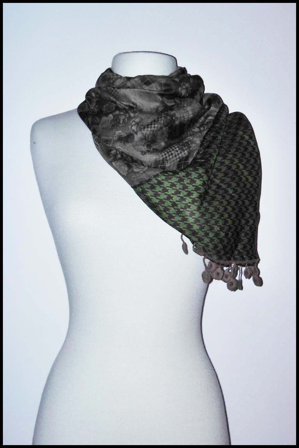 Reversible Faded Floral and Houndstooth Print Scarf