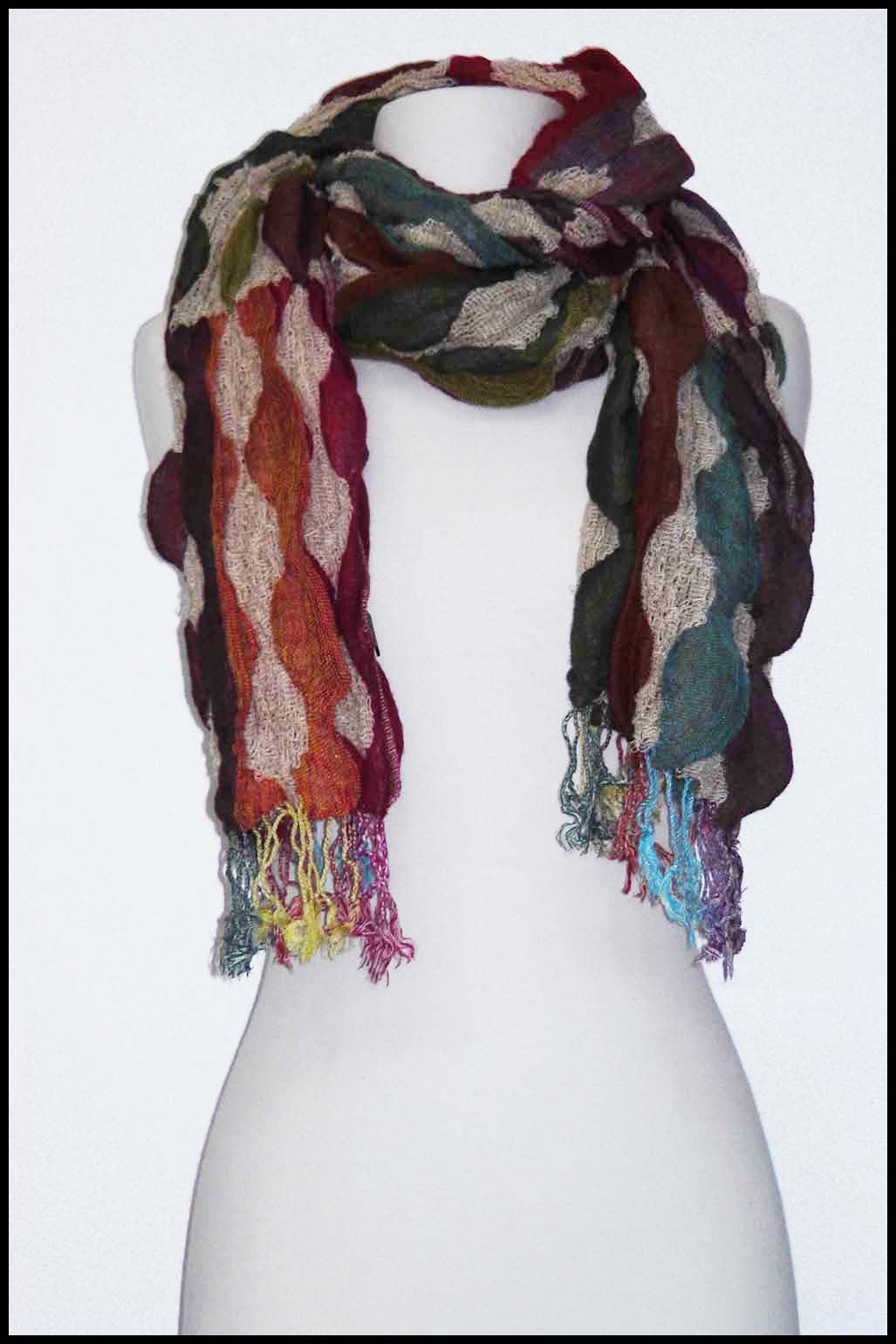 Whimsical Diamond-patterned Stretch Scarf
