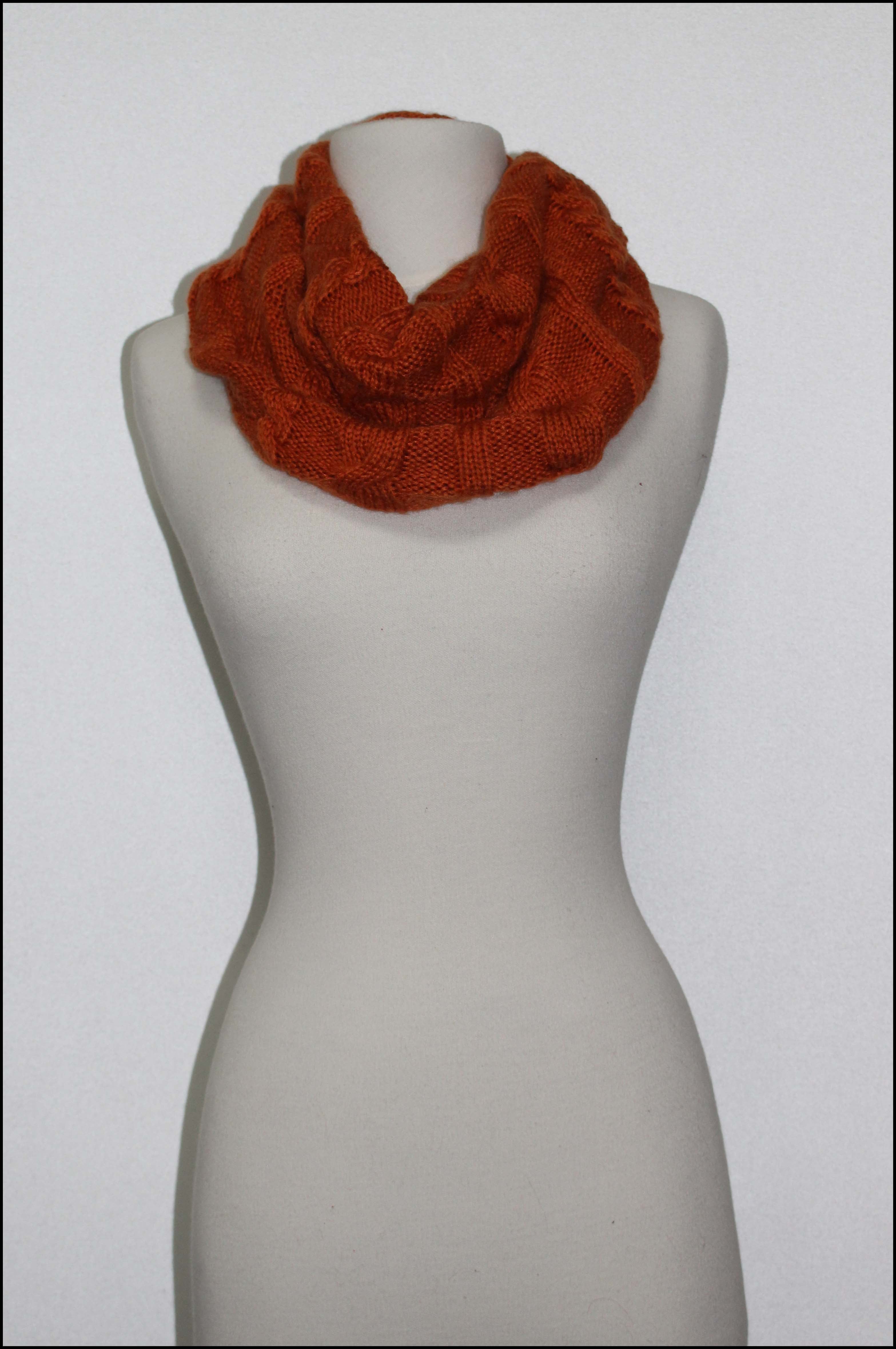 Heavy-weight Solid Knit Twist Infinity Scarf