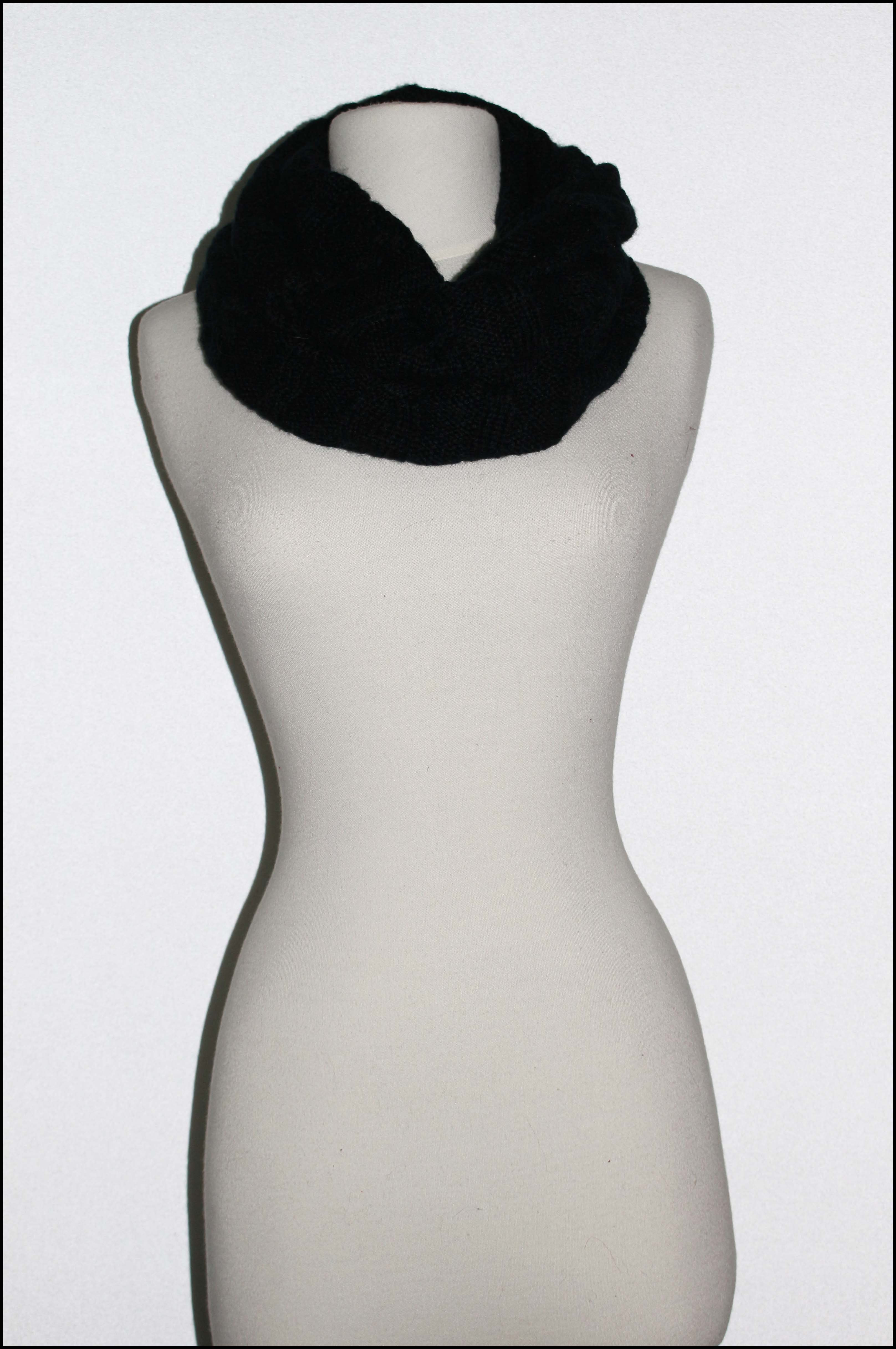 Heavy-weight Solid Knit Twist Infinity Scarf