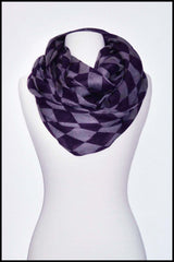 Diamond Shape Print Infinity Scarf